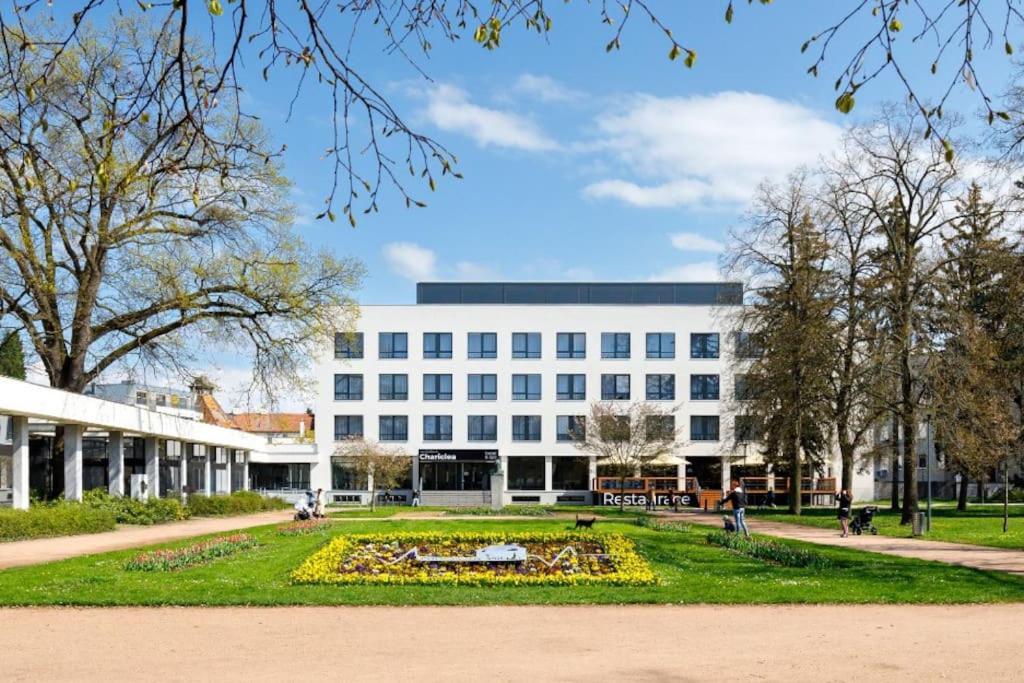 Apartment In Center Of Podebrady ニンブルク エクステリア 写真